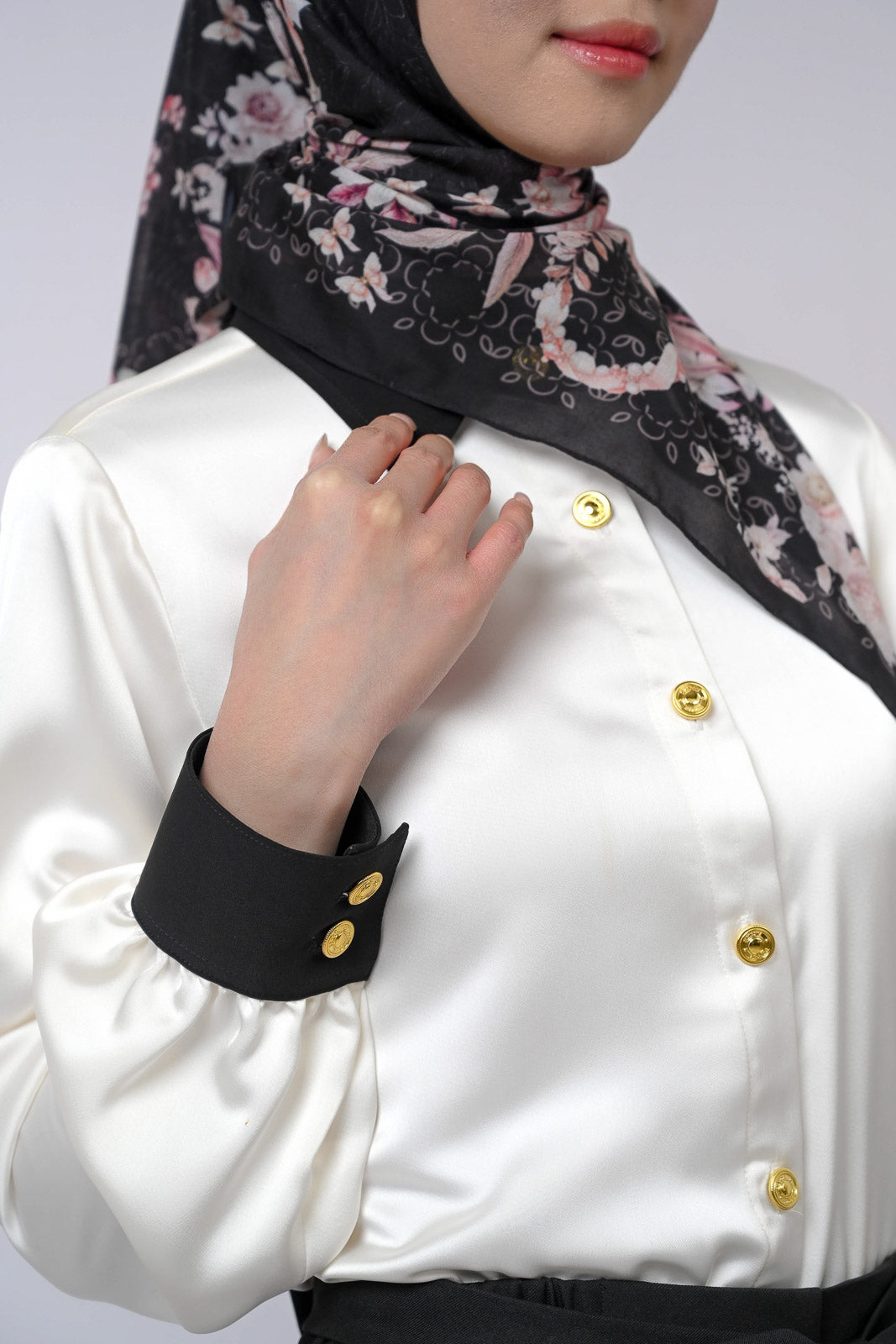 Contrast Cuff Edition - Serenata Satin Blouse Plain White