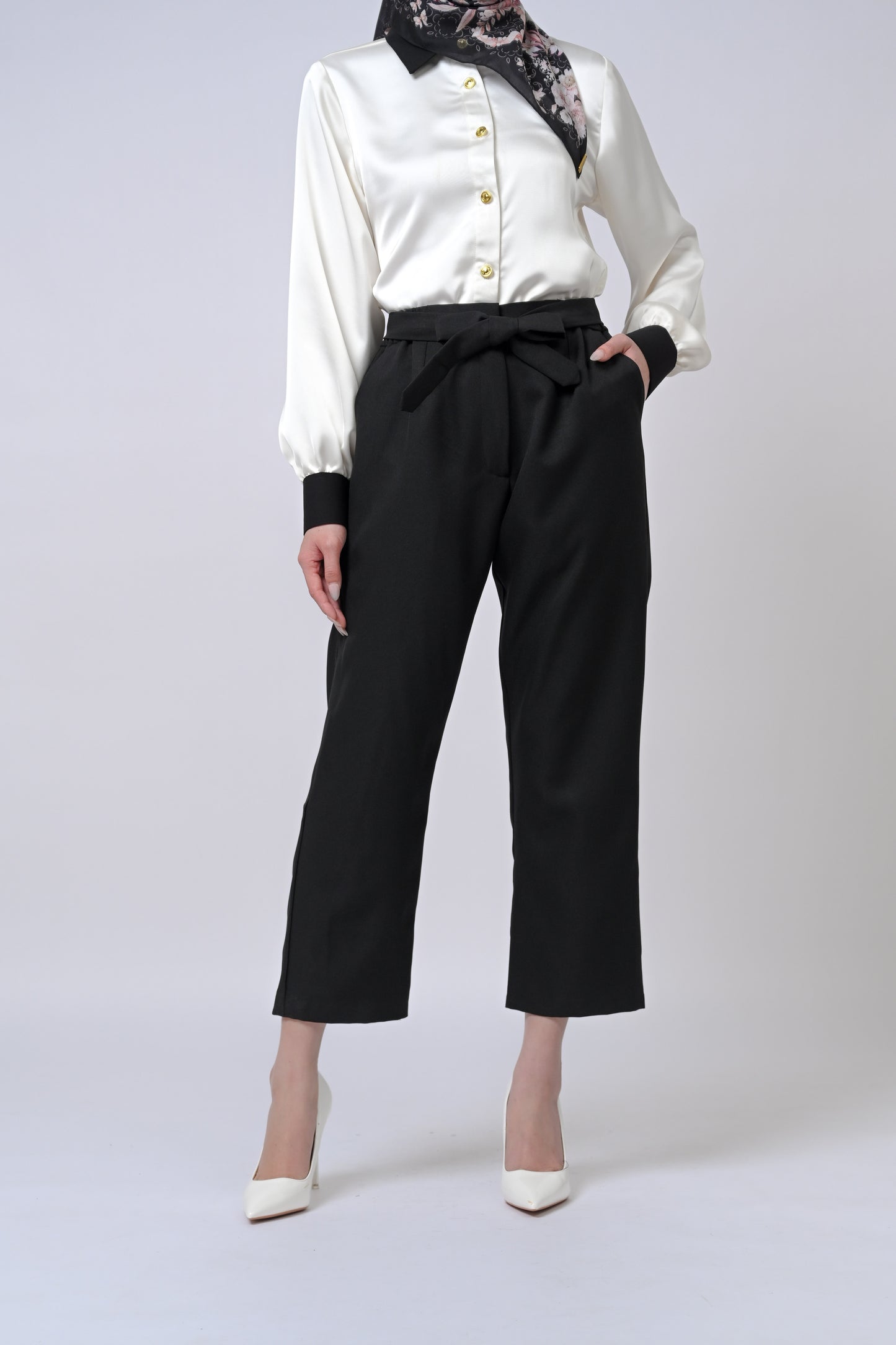 Noa Tapered Pants Tie Waist Plain Series