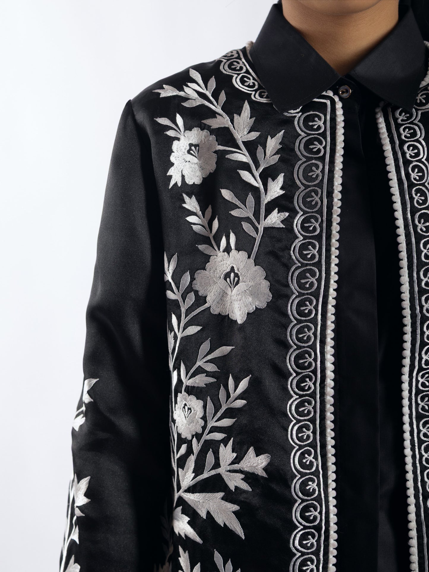 Seraphine Embroidery Organza Outer Coat
